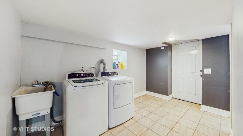 Building Photo - 8211 S Cornell Ave