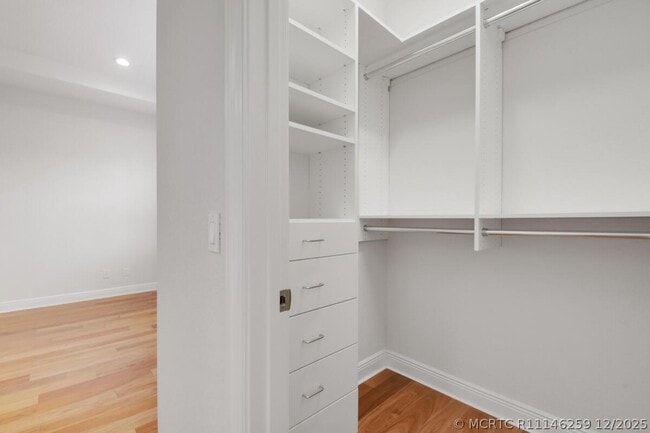 Building Photo - 4644 Cadiz Cir