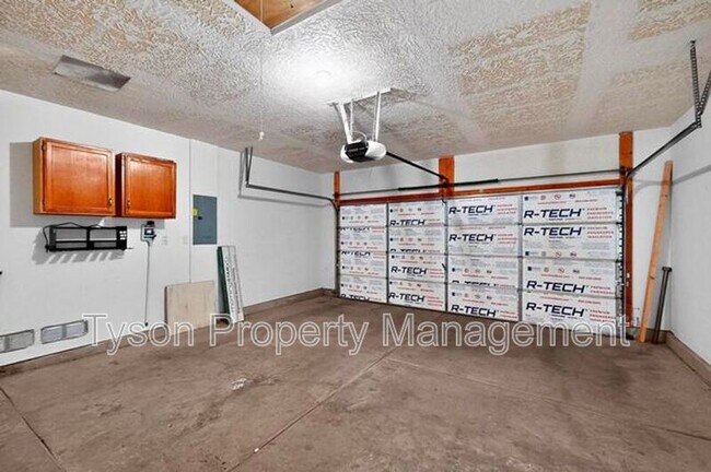 Building Photo - 10527 Brookville St NW