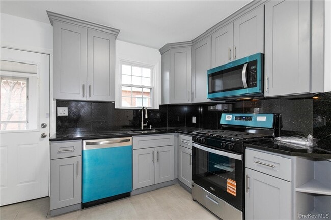 Building Photo - 82-51 257th St