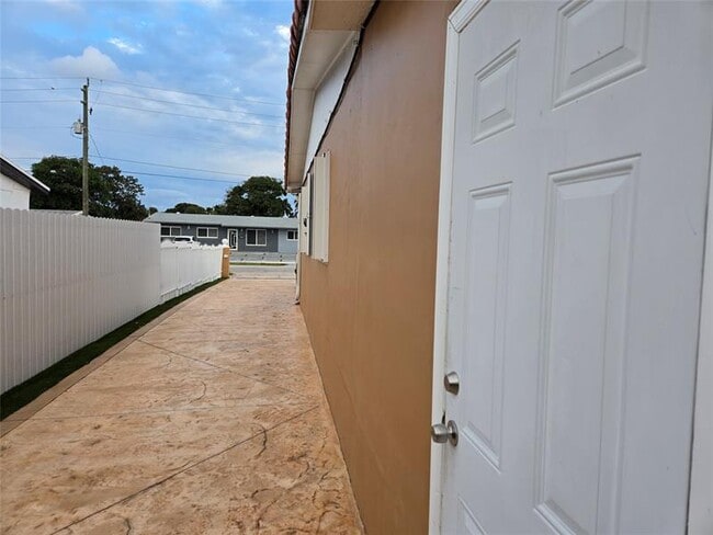 Building Photo - 4955 NW 178th Terrace