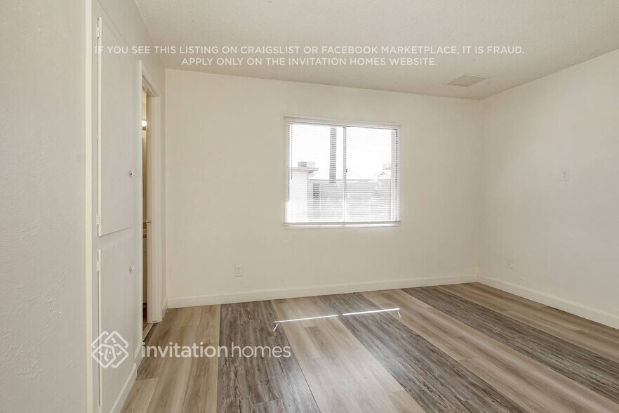 Building Photo - 3007 N 79th Dr