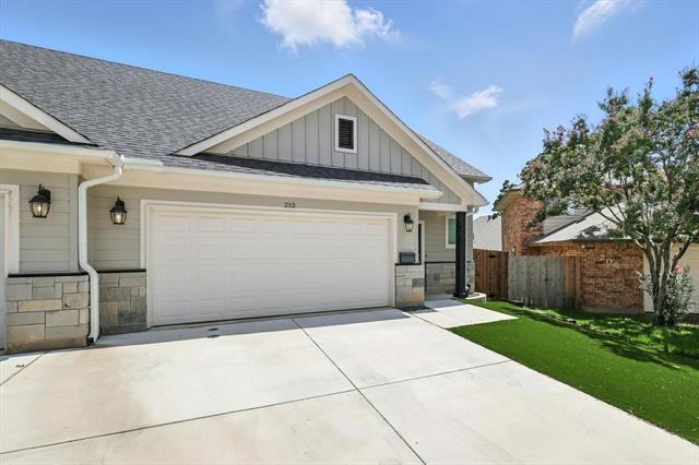 Building Photo - 212 Wayside Ct