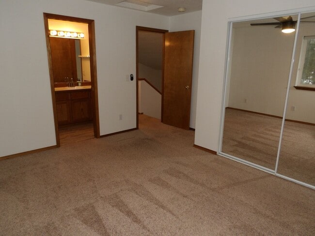Building Photo - Home in CDA