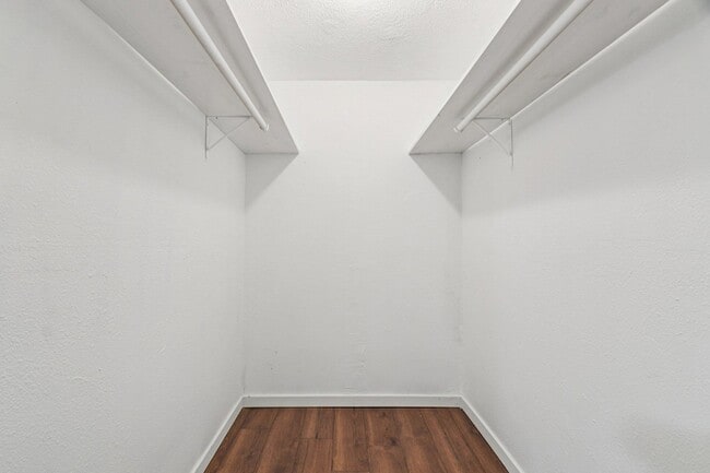 Building Photo - 385 Alta Vista Dr