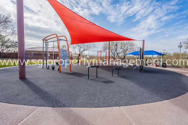 Building Photo - 39826 N Mill Creek Ct