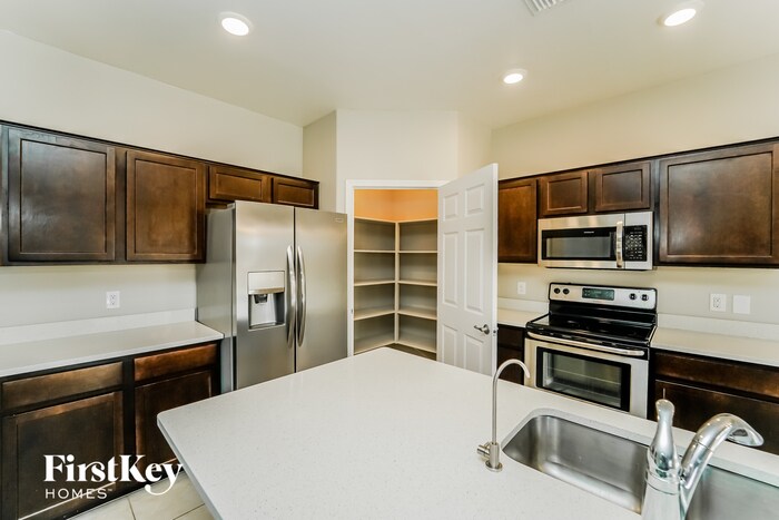 Building Photo - 12291 W Fianchetto Dr