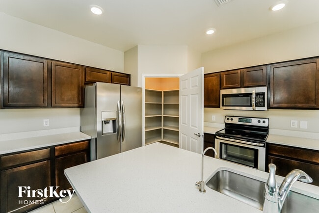 Building Photo - 12291 W Fianchetto Dr