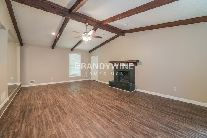 Building Photo - 1066 Basswood Ct