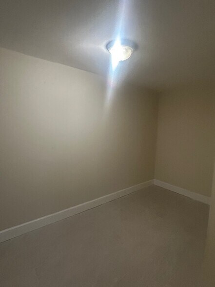 Office/Den - 2827 Otis St NE