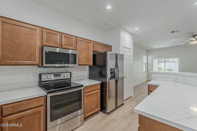 Building Photo - 3877 S Coach House Dr