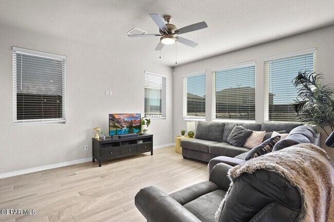 Building Photo - 1624 Brevoort St