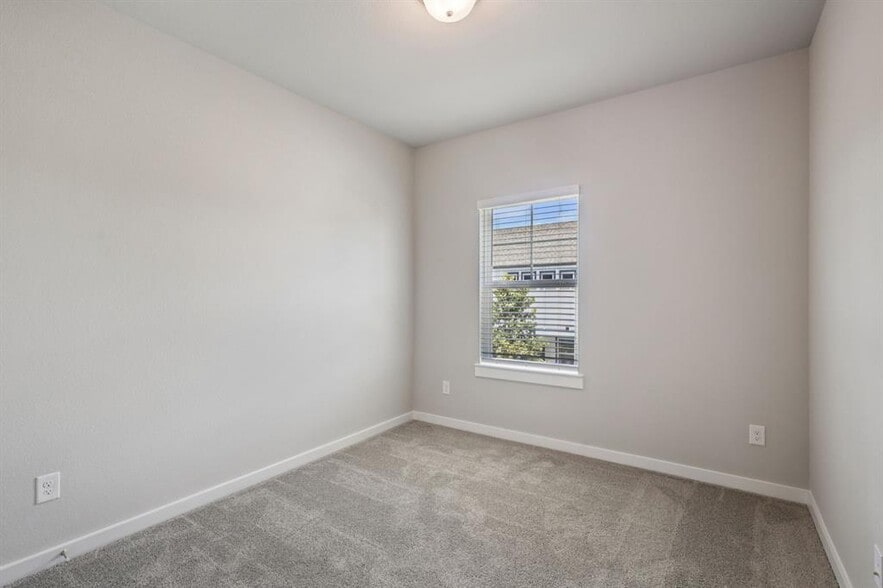 Building Photo - 17127 White Acer Way