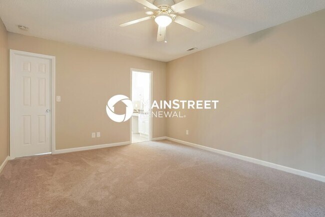 Building Photo - 3 Bedroom Pet-Friendly Home in Garner, NC with Main Street Renewal