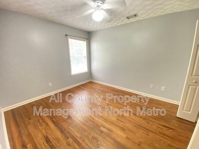 Building Photo - 452 Antler Ln
