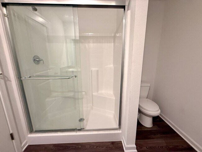 Building Photo - Modern 3BD/2BA Home Built in 2024 with Open Floor Plan, Granite Kitchen & 2-Car Garage in Twin Pa...