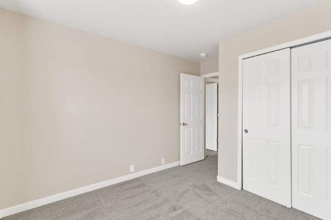 Building Photo - 2284 St Paul Dr