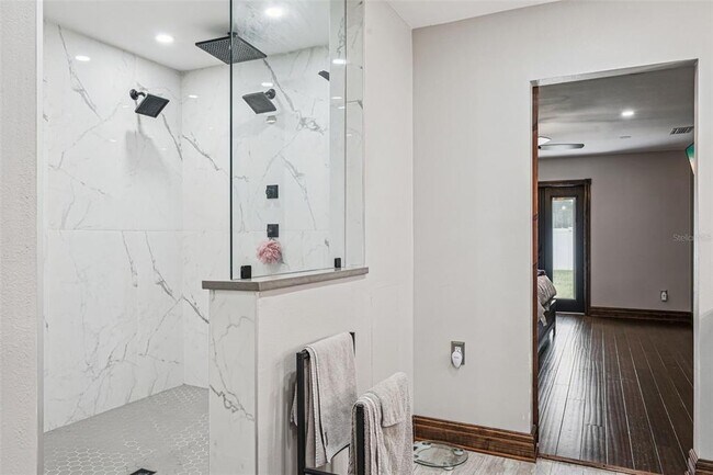 Building Photo - 918 Woodson Hammock Cir