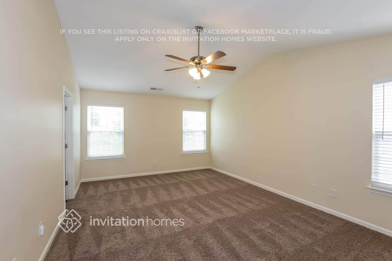 Building Photo - 10728 Glenluce Ave