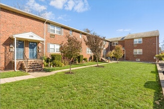 Building Photo - 355 New York Ave