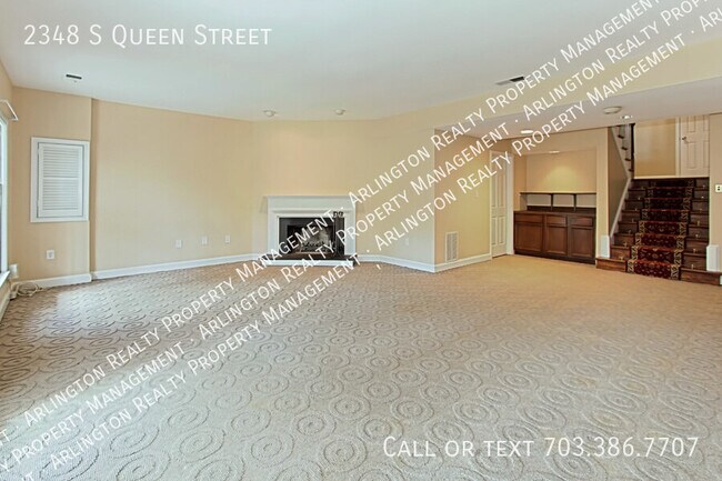 Building Photo - 2348 S Queen St