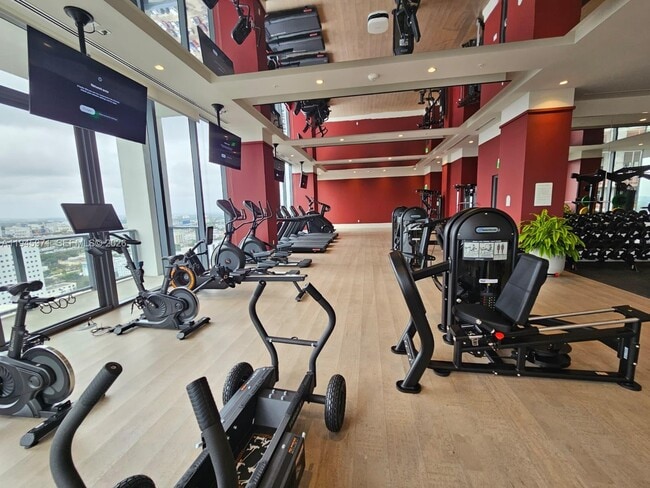 Building Photo - 11 NE 6th St