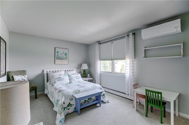 Building Photo - 66 McCorrie Ln