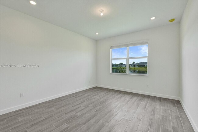 Building Photo - 3777 Harborside Ave