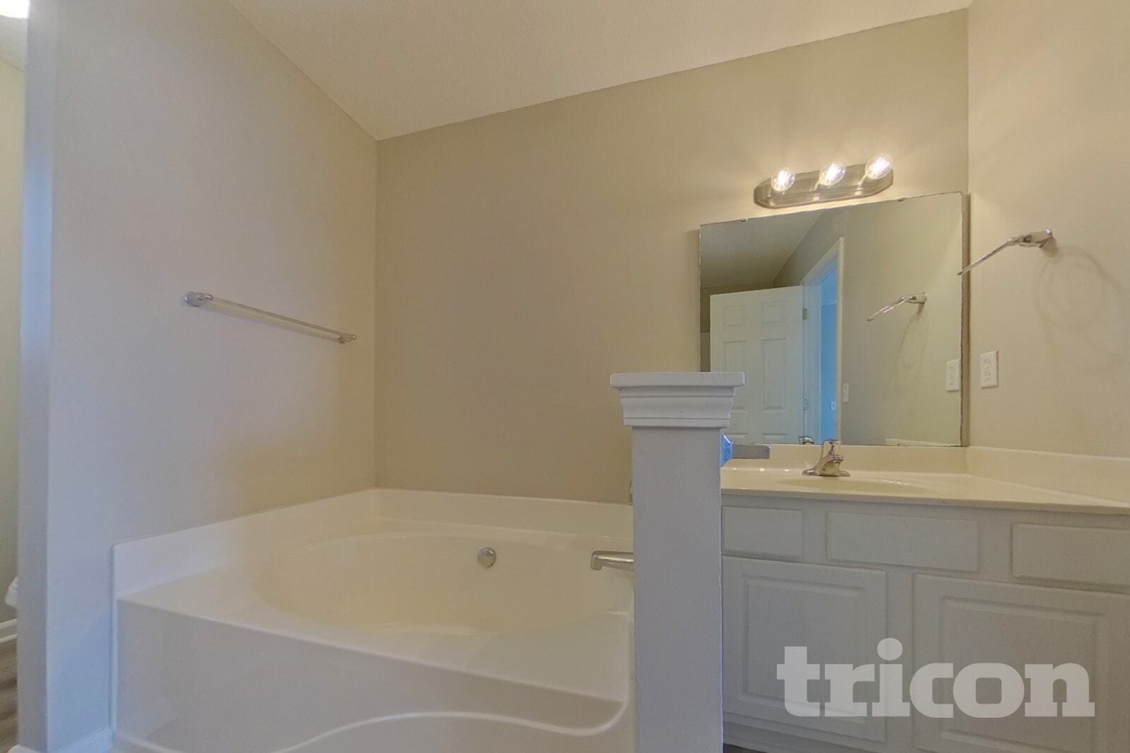 Building Photo - 410 Fox Trot Dr