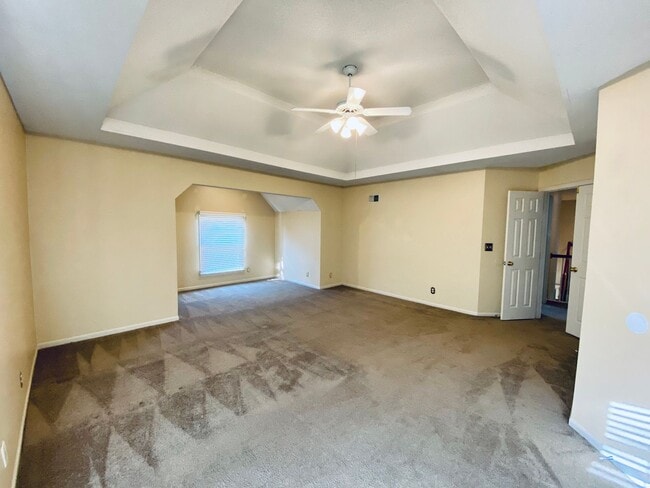 Building Photo - {8514}  Village of Kensington + Finished B...