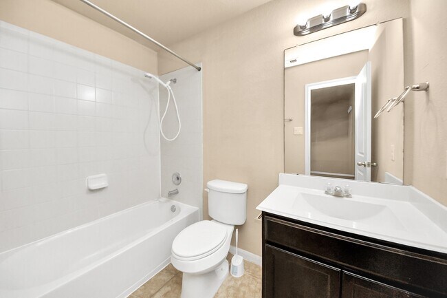 Building Photo - 9326 Limestone Ranch Ln