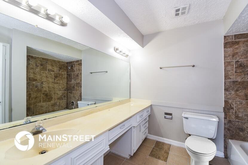 Building Photo - 2422 Hilton Head Dr