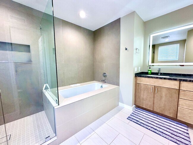 Building Photo - FOR RENT Call For Availability 3Br/3Ba 2128 Sqft Fully Furnished Del Mar Heights Vacation Home, C...
