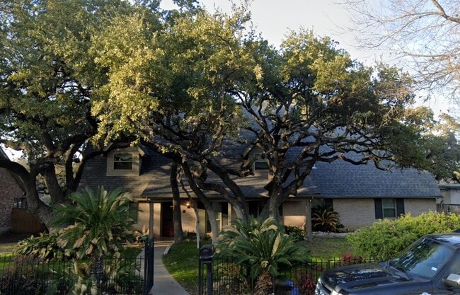Building Photo - 259 Rockhill Dr