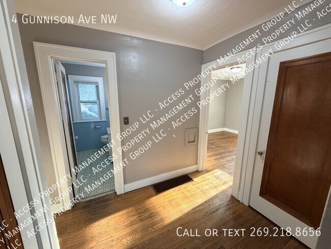 Building Photo - 4 Gunnison Ave NW
