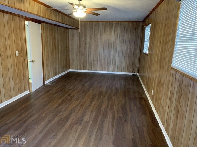 Building Photo - 2386 Miriam Ln