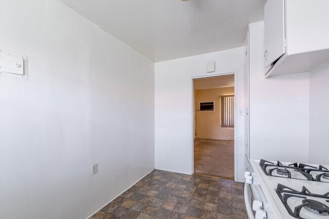 Building Photo - 227 W Alameda Ave