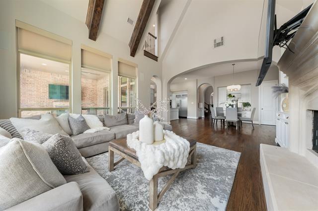 Building Photo - 640 Creekway Dr
