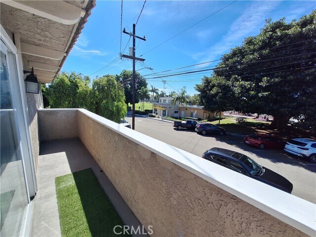 Building Photo - 2305 Rockefeller Ln