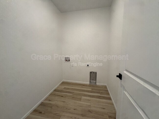 Building Photo - 18954 E 97th Pl