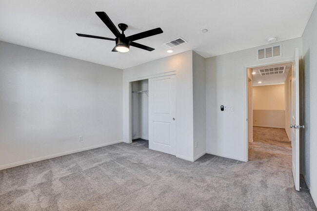 Building Photo - 8439 Vacarez Dr