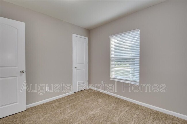 Building Photo - 3549 Pebble Creek Dr