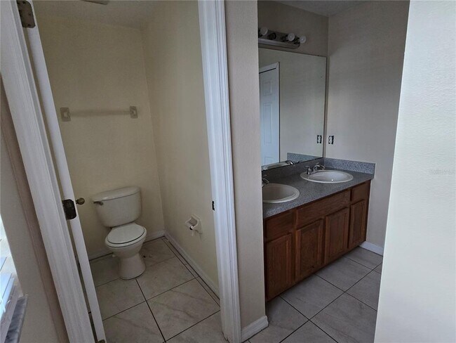 Building Photo - 2039 Cypress Bay Blvd