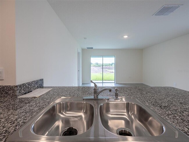 Building Photo - 3820 Mannered Gold Ave