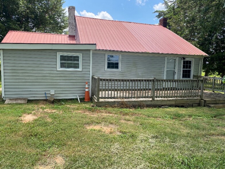 Building Photo - 5156 Five Forks Rd
