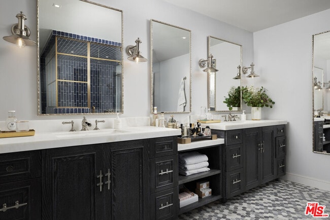 Building Photo - 204 Pearl Ave