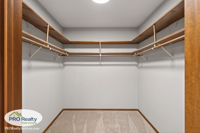 Building Photo - Recently Remodeled 4 Bedroom Home