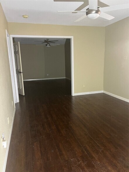 Building Photo - 332 Belmont Dr