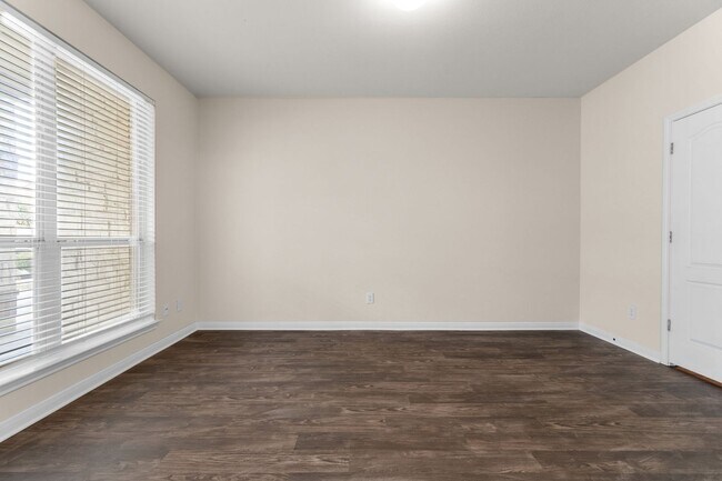 Building Photo - Sweson Farm Charmer!!!