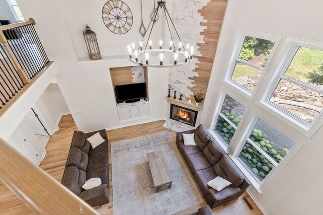 Building Photo - 415 Enclave Ct